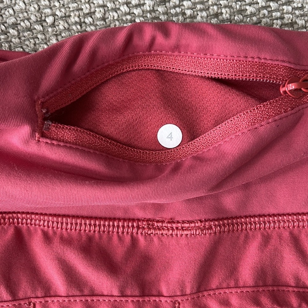Lululemon speed up short 4” size 4